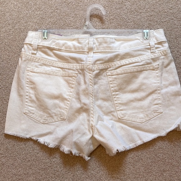 White high waisted shorts size 5 - Picture 2 of 3